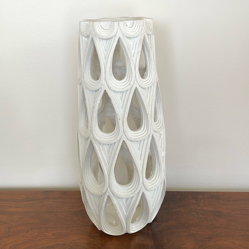17 Inch Vase - Pierced‎ Cut Out Water Drop Design - Resin - White Finish